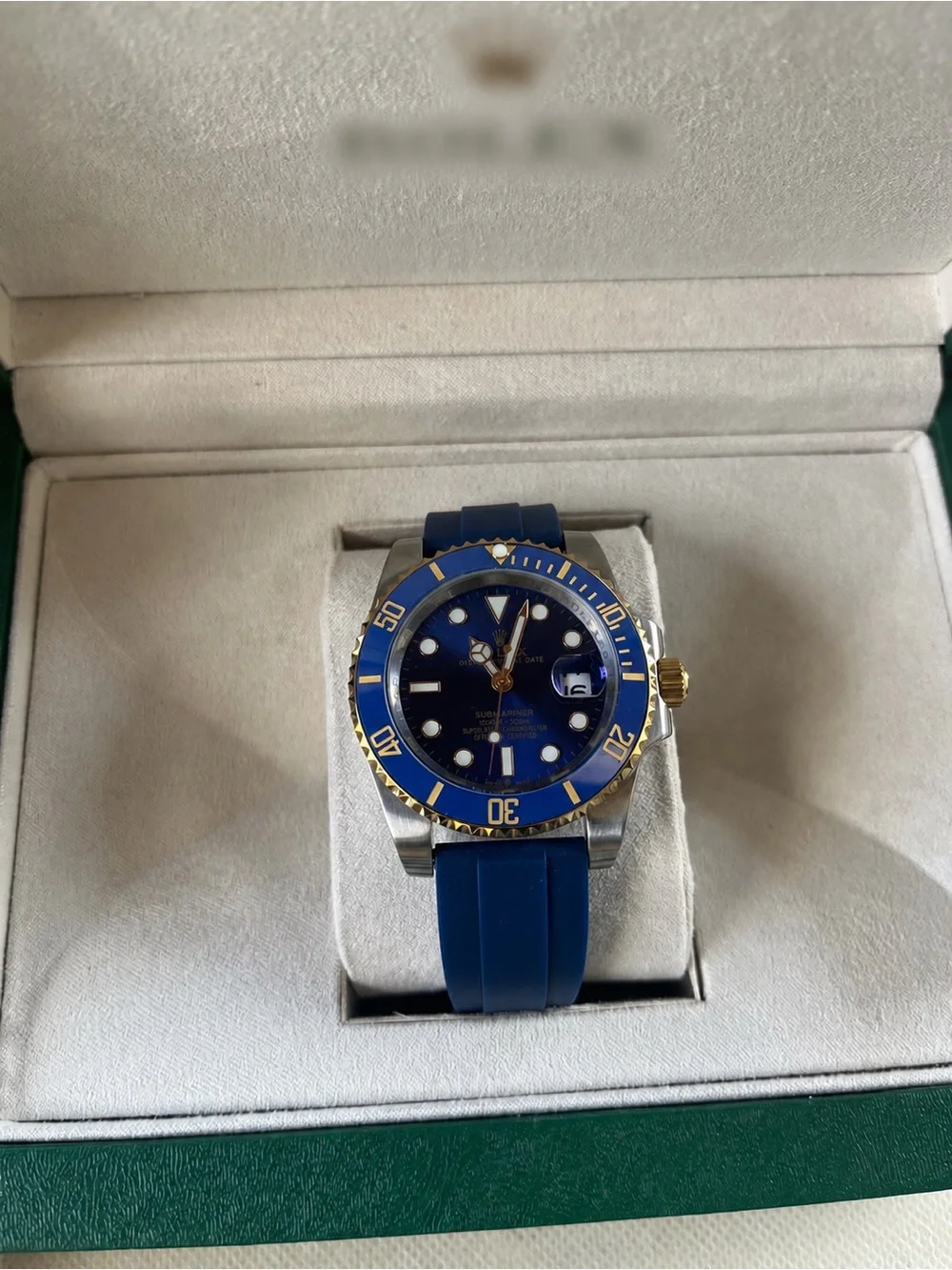 Luxury Men's Blue Dial Watch with Blue Strap